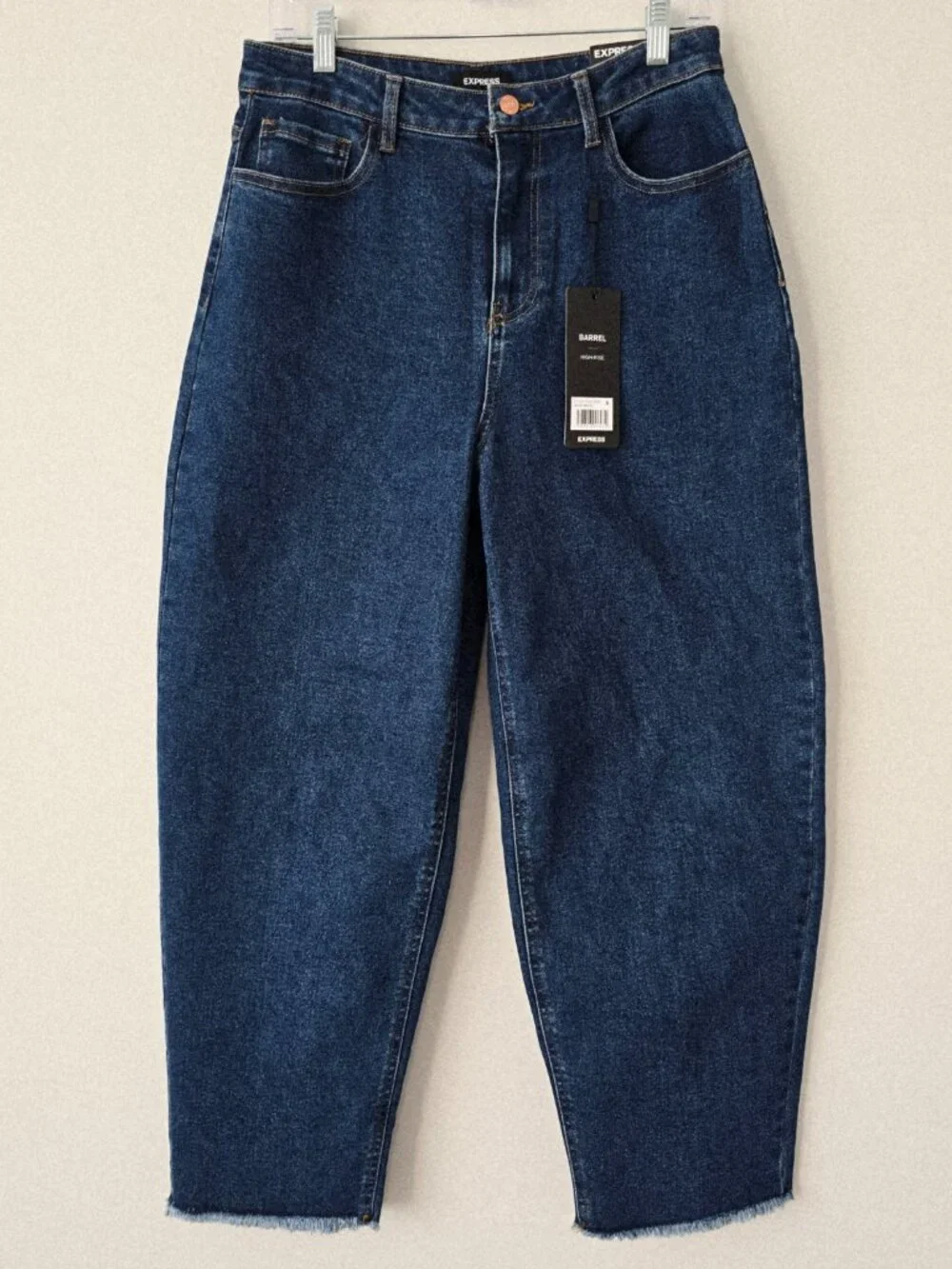 Express High Rise Barrel Jeans 8 Dark Wash Raw Hem NWT